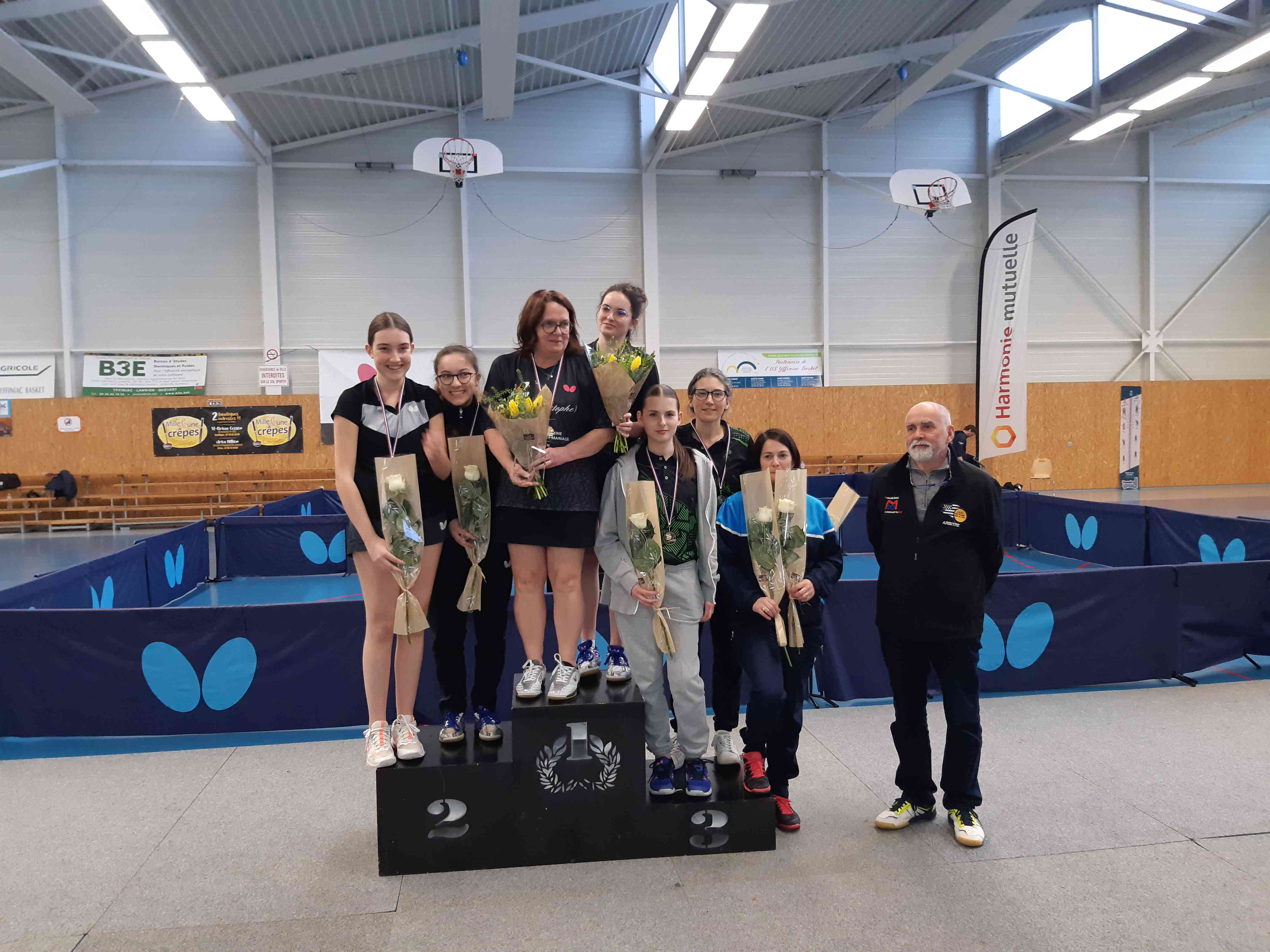 Podium 'Doubles Dames' au championnat des Côtes d'Armor 2023