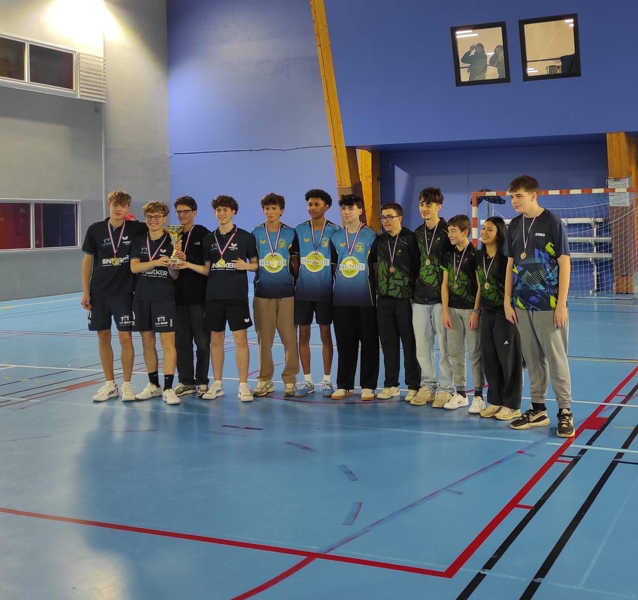 Le podium 'Juniors' lors des interclubs départementaux